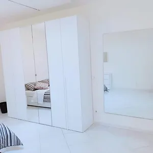 Visconti House Apartamento Bari
