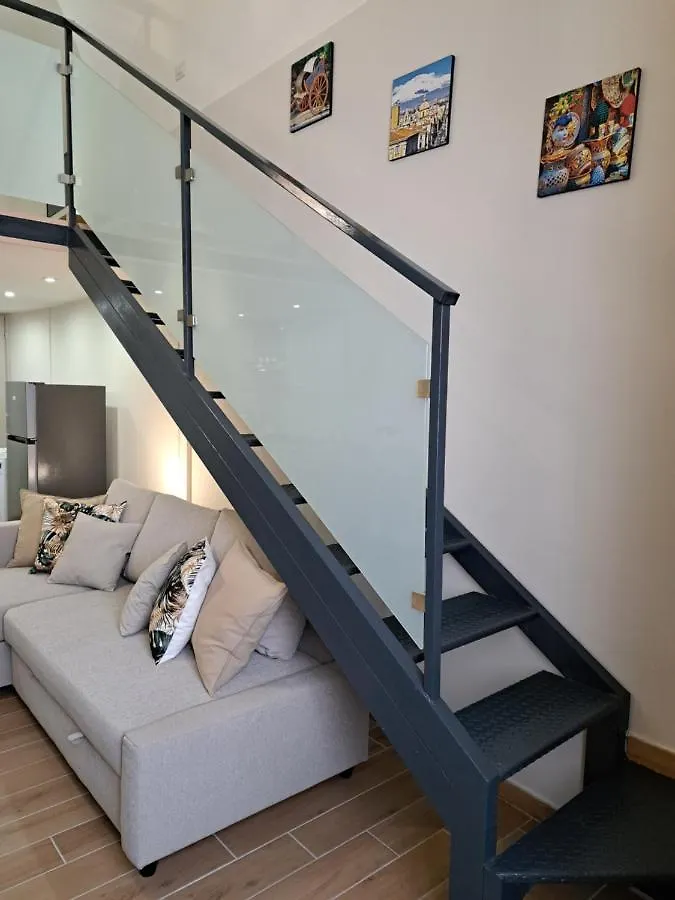 Privitera Home Catania 0*,  Italy